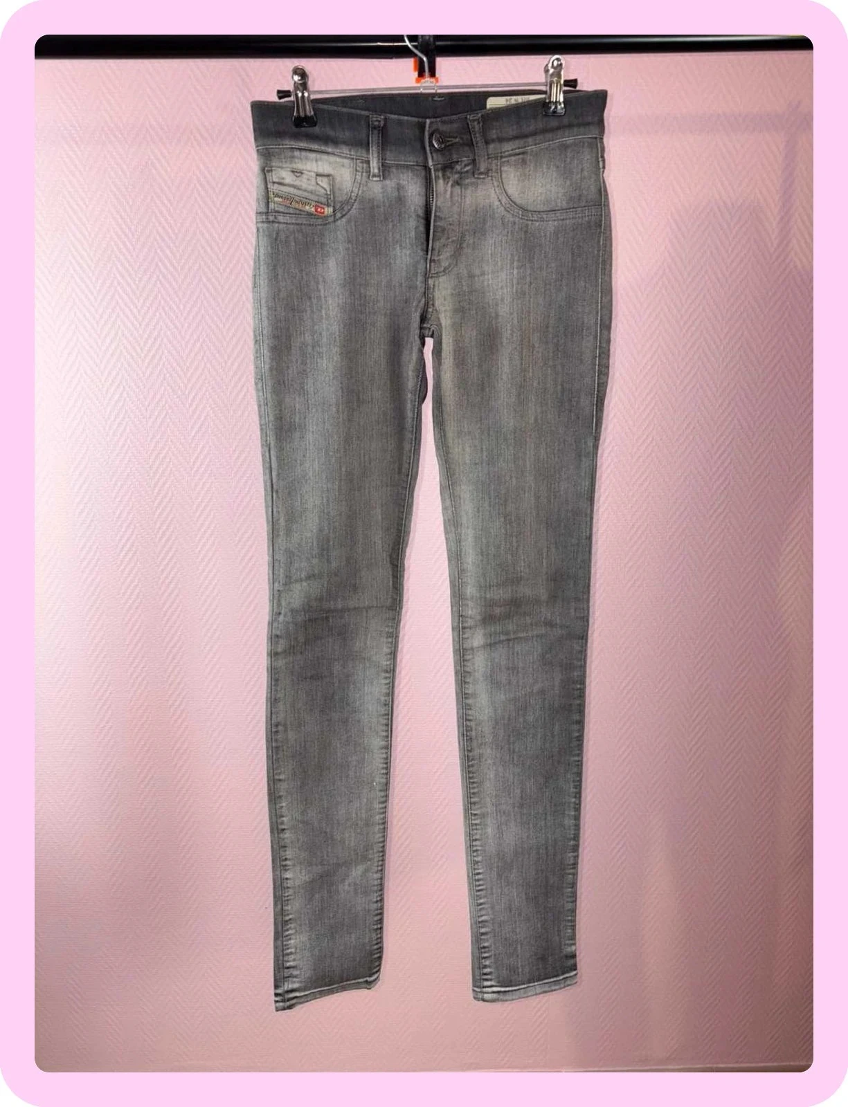 Diesel women's clean rarely worn jeans size 24 – photo 2